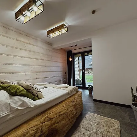 Apartmán Schronisko Zmyslow - 1 *